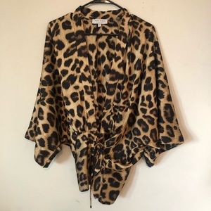 Satin leopard wrap